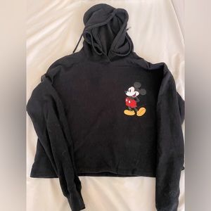 Cropped Mickey Mouse hoodie